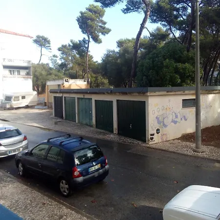 Rua Do Lobito باريد